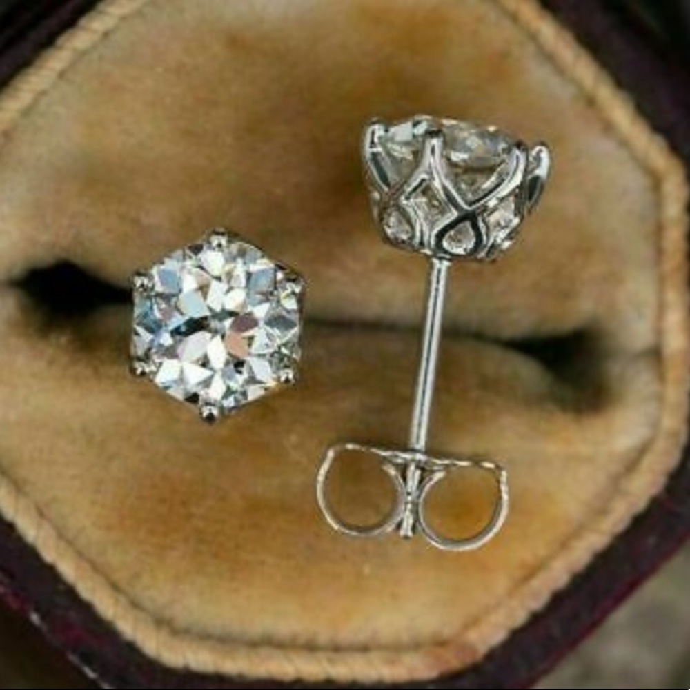 New 925 Silver Stud Earrings Charm Round Cut - Picture 2 of 3